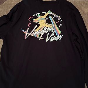 Men’s vineyard vines long sleeve T shirt